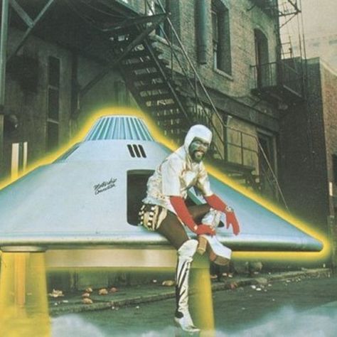 unclecreemy:  Mothership Connection Mothership Connection, Vintage Synth, Parliament Funkadelic, George Clinton, Space Music, Funk Music, Stuff And Thangs, Black Music, Mötley Crüe