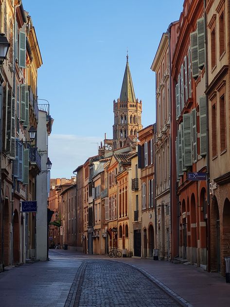 2 Days in Toulouse — Chrissi Hernandez Europe Interrail, Crystal Cove State Park, Travelling Ideas, Canal Du Midi, Channel Islands National Park, Romanticising Life, Toulouse France, Student Accommodation, Euro Summer