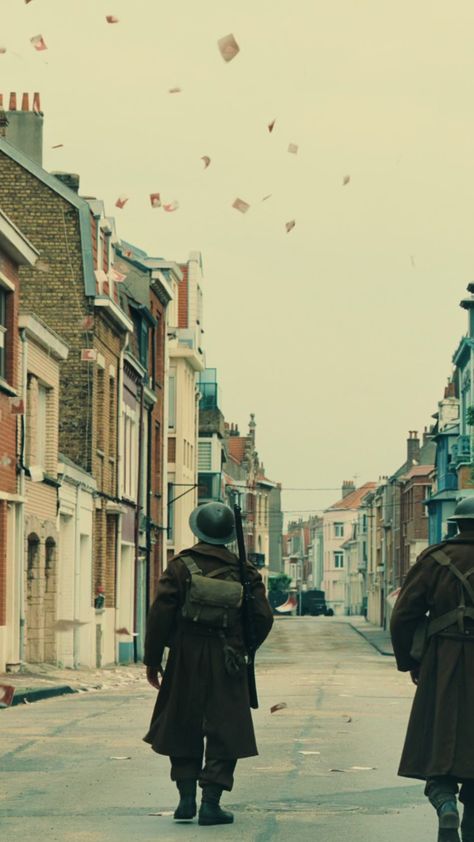 Dunkirk Wallpaper, Dunkirk Movie, Film Composition, Color In Film, Movies 2017, Red Dead, Red Dead Redemption, Color Grading, Series Movies