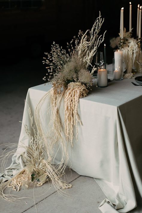 Earthy Wedding, Flower Installation, Organic Wedding, Today Is The Day, Table Set Up, Luxury Wedding Planner, Luxury Event, Deco Floral, Wedding Arrangements