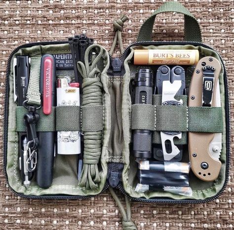 EDC addicted (@EDC_addicted) on X Mochila Edc, Travel Beauty Essentials, Bushcraft Kit, Edc Backpack, Punk Style Outfits, Survival Stuff, Stylish Luggage, Edc Bag, Edc Outfits