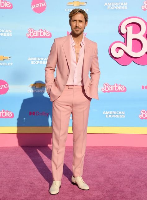 Ryan Gosling Wears All-Pink Gucci Suit to the ‘Barbie’ L.A. Premiere Pink Suit Men, Ken Barbie, Gucci Suit, Райан Гослинг, Christmas Wear, Jon Bernthal, Pink Suit, Ryan Reynolds, Ryan Gosling