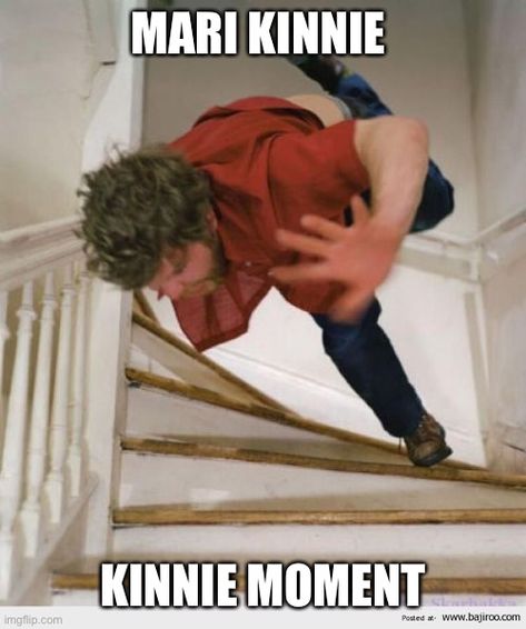 People Falling Down Stairs, Funny People Falling, People Falling, Funny People Pictures, Gravity Fall, Action Pose Reference, Super Funny Quotes, Anatomy Poses, Human Reference