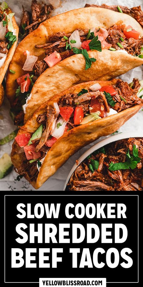 Learn how to make the most tender and juicy meat for shredded beef tacos. Slow cooked in an easy homemade adobo sauce for maximum flavor. Slow Cooker Shredded Beef, Shredded Beef Tacos, Mexican Shredded Beef, Fried Tacos, Beef Tacos Recipes, Mexican Sauce, Beef Tacos, Chipotle Sauce, Adobo Sauce