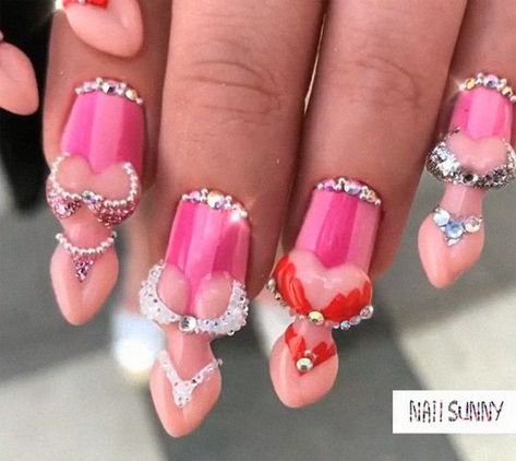 #TrendyNails #TeethNails #NailsArt Fur Nails, Bad Nails, Crazy Nail Designs, Long Nail Art, Crazy Nail Art, Long Nail Designs, Crazy Nails, Unique Nails, Short Acrylic Nails