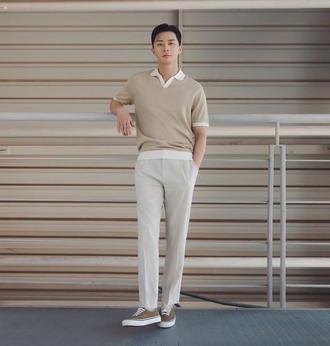 Instagram Business Casual Outfits Asian, Casual Outfits Asian, Outfits Asian Men, Aesthetic Outfits For Guys, Sport Casual Men, Outfits Asian, Mens Business Casual Outfits, Minimalist Fashion Men, Park Seo Joon