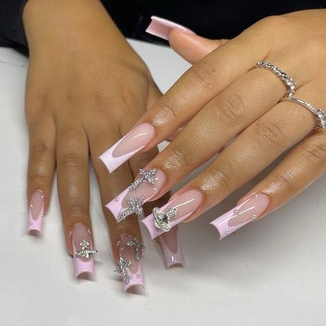 SOUTHLDN NAIL ARTIST🫶🏼 (@ldnnailbar) • Instagram photos and videos Baby Pink French Tip, Oval Nails Designs, Pink French Tip, Henna Nails, Baby Pink Nails, Makeup Nails Designs, Girly Acrylic Nails, Pink French, Unique Acrylic Nails