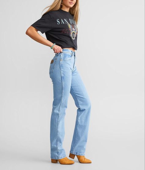 Womensjeqns wrangler cowboy cowboycut denim womensfashion womensdenim fashion westernfashion westernclothing westernjeans southern southernfashion womenssouthern affiliate western equestrian pants jeans Wrangler Jeans Curvy, Cowboy Jeans Woman, Wrangler Straight Leg Jeans, Wrangler Cowboy Cut Women Outfits, Western Jeans For Women, Cowboy Cut Jeans Outfit, Outfits With Wrangler Jeans, Wrangler Cowboy Cut Women, Womens Wrangler Outfits