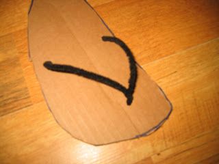 Eagle Nest Mom: How to Make Shoes (Sandles) of the Preparation of the Gospel of Peace Gospel Of Peace Shoes Craft, Shoes Of Peace, Peace Crafts, Story Crafts, Share The Good News, Sunday School Projects, Jesus Sandals, Make Your Own Shoes, Sunday Activities