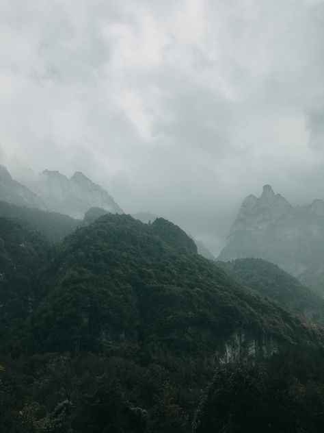 Mountains Fog Aesthetic, Foggy Appalachian Mountains, Foggy Mountains Aesthetic, Dark Appalachian Aesthetic, Frankenstein Moodboard, Gloomy Mountains, Regional Gothic, Fog Mountain, Pjo Characters