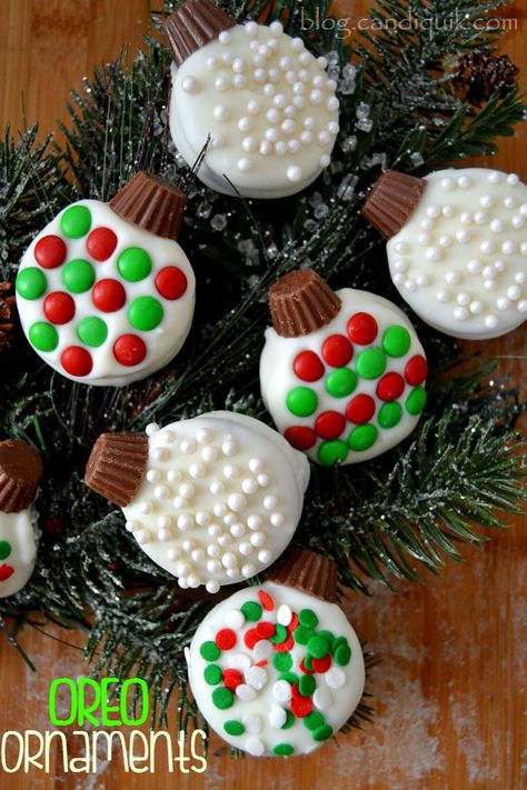 OREO ORNAMENTS are a fun and festive way to transform classic sandwich cookies into edible works of art! #candiquik #christmas #baking Homeschool Kitchen, Oreo Ornaments, Christmas Oreo, Christmas Treats To Make, Christmas Cookies Kids, Xmas Treats, Christmas Foods, Cookies For Kids, Xmas Cookies