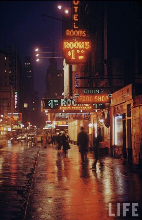 The Neon Beautiful: Images of New York at Night 1946 Vintage New York, The Bowery Boys, Forgotten History, Foto Gif, New York Night, Black And White City, Neon Nights, New York Aesthetic, I'm With The Band