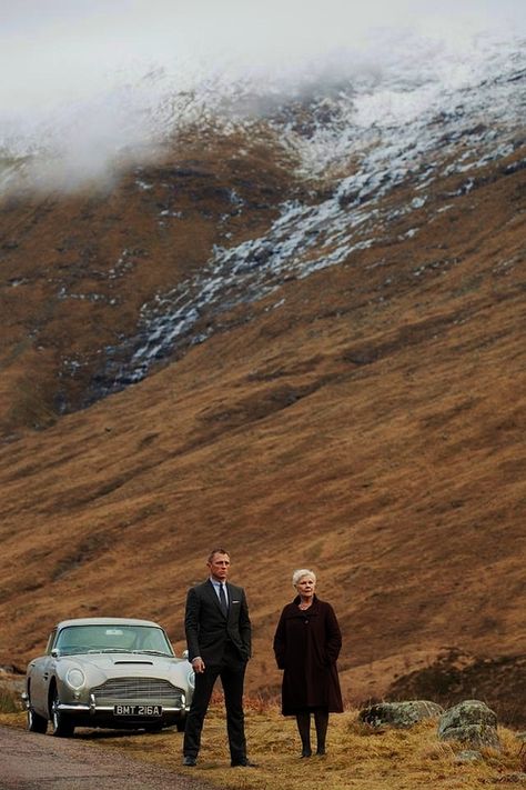 Scotland, Bond and M Bond Cars, James Bond Daniel Craig, James Bond Skyfall, 007 Casino Royale, Jamesbond 007, James Bond Style, Daniel Craig James Bond, Tony Award, Aston Martin Db5