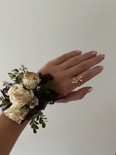 Corsage Aesthetic, Aesthetic Corsage, Austen Aesthetic, Filler Photos, Prom 2024, Senior Prom, Jane Austen, Nice Dresses, Crown Jewelry