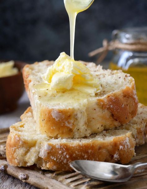 My Irish grandma taught me this recipe, and I swear I make it all year long! Irish Recipes, Traditional Irish Soda Bread, Irish Soda Bread Recipe, Zuchinni Recipes, Leftover Bread, Irish Soda, Irish Soda Bread, Bread Recipes Sweet, Soda Bread