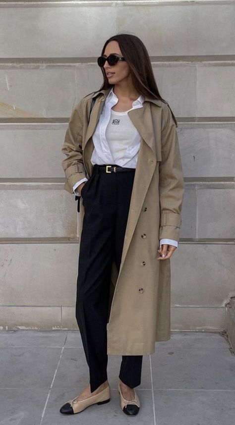 @irinstylin Trent Coat Outfit, Kate Foster Working Moms, Trent Coat, Networking Outfit, Classy Business Outfits, Business Professional Outfits, Business Attire Women, Corporate Attire, Professional Outfits Women