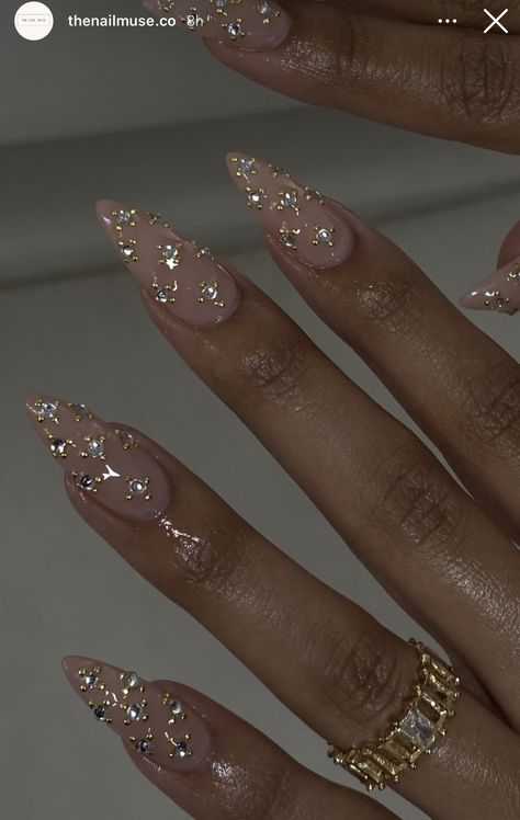 Elegant Nails Almond Classy, Simple Rhinestone Nail Ideas, Rich Girl Nails Aesthetic, Gold Chrome Nails Designs Almond, Nude Almond Nails With Rhinestones, French With Rhinestones Nails, 30th Bday Nails, Rich Nails Design, Jeweled Nails Designs