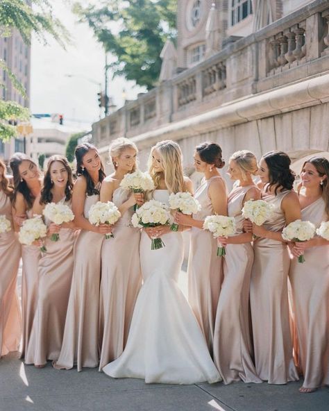 Bridesmaid Blush Pink Dresses, Champagne Blush Bridesmaid Dresses, Bridal Party Formal Photos, Champagne And Pink Bridesmaid Dresses, Wedding Color Schemes Neutral, Bridesmaids Dresses Champagne, Champagne And Pink Wedding, Classy Bridesmaid Dress, Champagne Bridesmaid Dresses Long