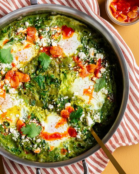 Green Herb Shakshuka Green Shakshuka, Harissa Paste, Healthy Activities, Passover Recipes, Cooked Vegetables, Breakfast Brunch Recipes, Poached Eggs, Fresh Cilantro, Home Recipes