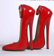 A good reason to "health insurance" Red Pumps Heels, High Heel Thong Sandals, Couture Heels, Red Shoes Heels, Red High Heel Shoes, High Heel Stiefel, Very High Heels, Red Stilettos, Extreme High Heels