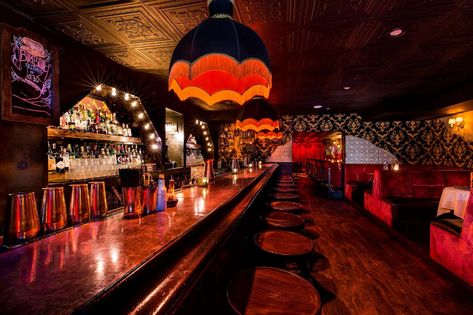 Best Chicago Speakeasies and Secret Bars to Go for Drinks Right Now - Thrillist Burlesque Bar, Chicago Activities, Chicago Jazz, Chicago Vacation, Chicago Bars, Secret Bar, Speakeasy Bar, Jazz Bar, Chicago Travel