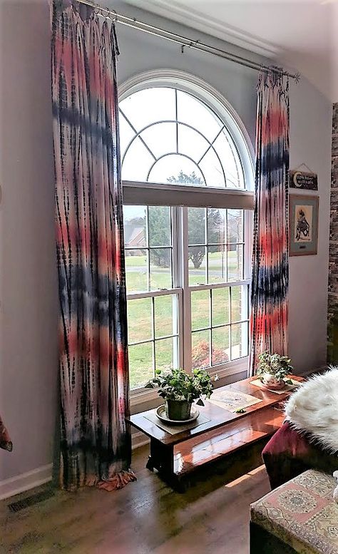 Groovy homemade Tie-dye curtains - Cost: $60.00 (November 2018) Tie Dye Curtains, Homemade Tie Dye, Dye Curtains, Bohemian Diy, Duvet Covers Bohemian, Business Vision, Painting Fabric, Hydro Dipping, Bohemian Curtains