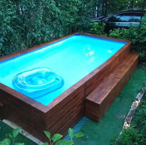 Get Inspired: The Best Above-Ground Pool Designs Piscina Pallet, Oberirdischer Pool, Ideas De Piscina, Casa Hobbit, Best Above Ground Pool, Swimming Pool Decks, Intex Pool, Diy Swimming Pool, Above Ground Pool Landscaping