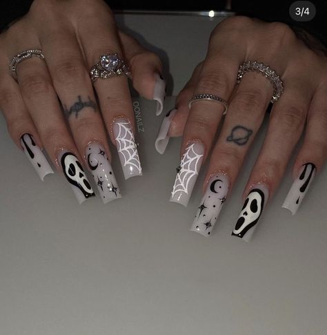 Doing Nails, Halloween Nail Art Ideas, Acrylic Nails Almond Shape, Horror Nails, Black White Nails, Holloween Nails, Spooky Black, Halloween Acrylic Nails, Spring Nail Designs