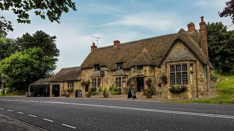 Pub Exterior, English Pub, England Countryside, British Country, British Pub, Old Pub, English Village, Guest Cottage, British Countryside