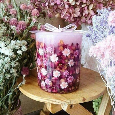 Pressed Flower Candles, Lilin Aroma, Flower Candles, Velas Candles, Gel Candles, Candle Making Business, Creative Candles, Candle Craft, Candle Art