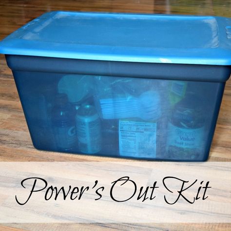 Prepper Meals, Canadian Prepper, Power Outage Kit, Prepper Food, Emergency Planning, Doomsday Prepper, Emergency Essentials, Emergency Binder, Emergency Prepardness