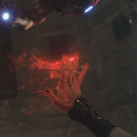 Red Powers Magic, Scarlet Witch Hands, Wanda Hands, Wanda Magic, Scarlet Witch Powers, Wanda Maximoff Powers, Wandas Powers, Wanda Maximoff Icons, Mommy Wanda