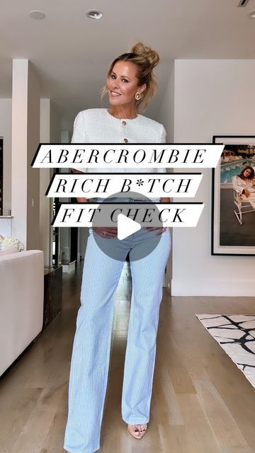 KERRently by COURTNEY NOONAN on Instagram: "I know I’m yelling but ABERCROMBIE is officially the “IT GIRL” of the moment 💙🤍💙Entire look & sizing details are linked in my LTK here: https://liketk.it/4EFD1 

#KERRentlyWearing #fitcheck #ootd #denimstyle #tweedblazer #lookforless #styleinspiration #abercrombie" Abercrombie And Fitch Outfits, Abercrombie And Fitch Outfit, Abercrombie Outfits, The It Girl, April 27, Soft Summer, Abercrombie And Fitch, Tweed Blazer, It Girl