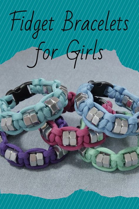 Fidget Bracelets, Homemade Fidget Toys, Fidgets Diy, Fidget Bracelet, Fidget Jewelry, Bracelets For Girls, Diy Fidget Toys, Jewelry Hacks, Fidget Blankets