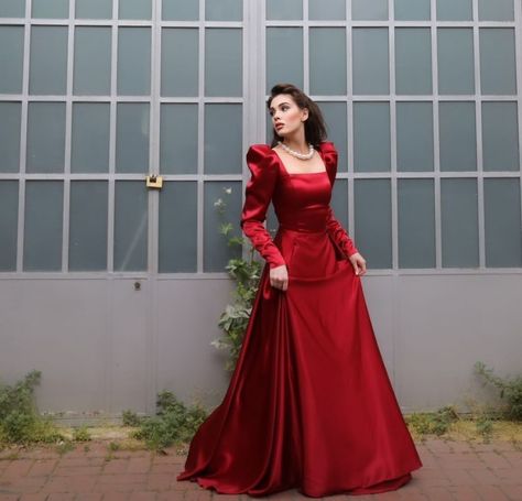 Red Satin Dress Full Sleeve, Silk Gowns Indian, Satin Frock Design, Satin Gown Designs Indian, Silk Satin Dress Classy, Silk Frock Design, Red Satin Gown, Silk Gowns, Long Wedding Dress