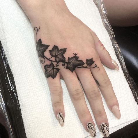 Ivy Tattoo, Wrist Bracelet Tattoo, Gothic Tattoos, Serpent Snake, Goth Tattoo, Mushroom Tattoos, Tattoos For Women Half Sleeve, Witch Tattoo, Vine Tattoos