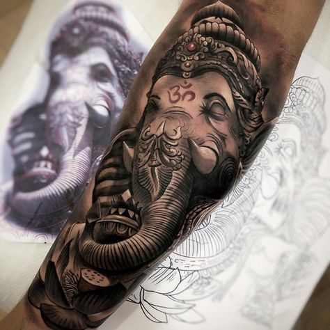 Rubén Ruiz | Tatuador | on Instagram: “Dios hindú Ganesha.” Best Hindu Tattoo, Ganesh Tattoo Design For Men, Ganesha Tattoo Forearm, Japanese Elephant Tattoo, Ganesha Tattoo Design For Men, Sleeve Tattoos For Guys Family, Ganesha Tattoo Sleeve, Ganesha Tattoo Design, Tattoo Hindu