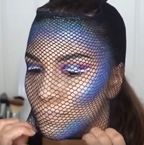 Fishnet Scales Makeup, Angel Fish Costume, Fishnet Makeup Mermaid, Mermaid Scale Makeup, Fish Scale Makeup, Fishnet Makeup, Salmon Mermaid, Vaporeon Cosplay, Hannah Mermaid