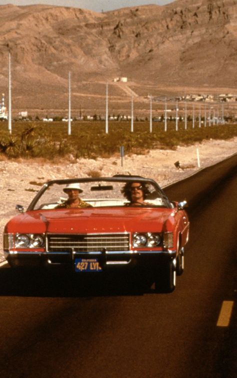 Road Trip 1960s Road Trip, 80s Road Trip Aesthetic, 70s Road Trip Aesthetic, Car In Desert, Retro Road Trip, Vintage Road Trip Aesthetic, Friend Road Trip, American Road Trip Aesthetic, Vintage Road Trip