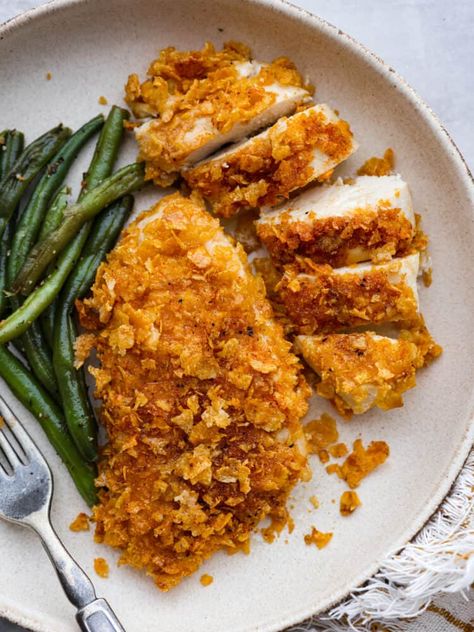 Cornflake Chicken Breast, Cornflake Recipes, Cornflake Chicken, Chicken Crispy, Greek Lemon Chicken, The Recipe Critic, Recipe Critic, Crusted Chicken, Corn Recipes