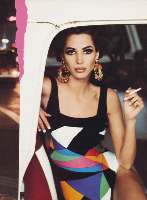 Christy Turlington 90s, Vogue Photography, Editorial Vogue, Diy Outfits, Magazine Vogue, Ellen Von Unwerth, Fashion 90s, 90s Supermodels, 90s Models