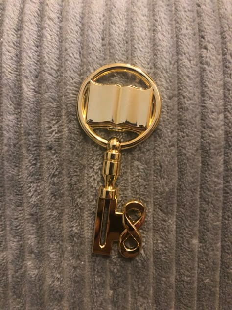 Cool Keys, Sol Key, Music Key, Unique Key, Gold Key, Locks & Key, Key To My Heart, Fantasy Aesthetic, Lock And Key