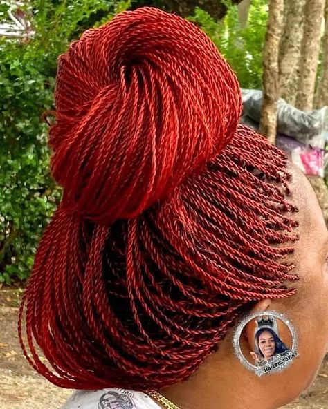 Senegalese Twists: How to Wear this Style for a Gorgeous Look Micro Senegalese Twist Braids, Senegalese Twist Updo, Twist Hairstyles For Black Women, Two Strand Twist Hairstyles, Micro Braids Styles, Sengalese Twists, Senegalese Twist Styles, Micro Braids Hairstyles, Twists Hairstyles