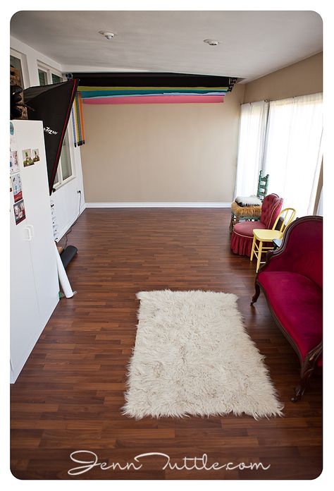 Home / Small Studio Idea   Love the backdrops and 1 OCF Small Photography Studio Ideas, Small Photography Studio Space, Small Photography Studio Setup, Small Photo Studio, Small Photography Studio, Photography Studio Spaces, Home Photo Studio, Earn Money At Home, Photography Studio Setup