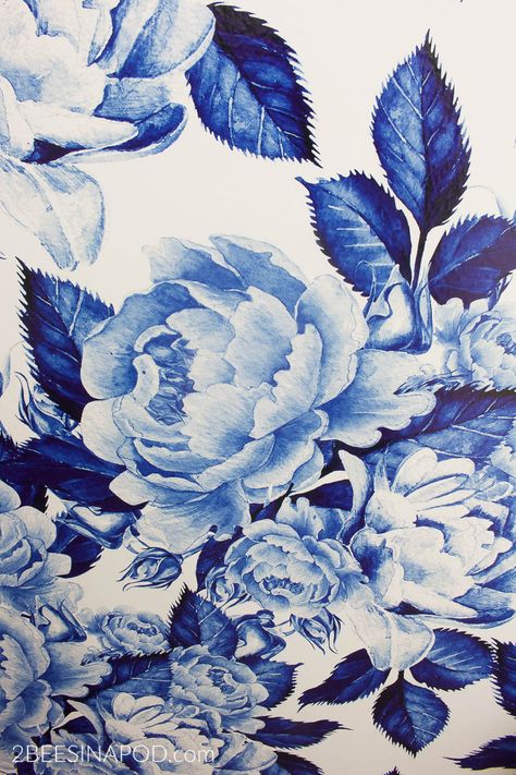 Blue Willow Wedding, Blue And White Wallpaper, Blue Floral Wallpaper, Blue Flower Wallpaper, Wallpaper For Walls, Western Wallpaper Iphone, Wallpaper Uk, One Room Challenge, Challenge Week