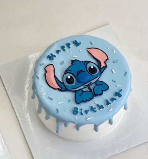 Birthday Cake Stitch, Stitch Birthday Cakes, Stitch Torte, Stitch Cake Design, Stitch Birthday Cake Ideas, Stitch Birthday Cake, Lilo And Stitch Cake, Lilo And Stitch Characters, Stitch Cake