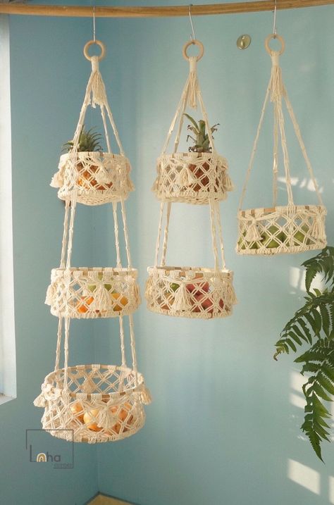 Hanging Baskets Diy, Hanging Fruit Basket, Macrame Basket, Tiered Fruit Basket, Diy Hammock, Hanging Fruit Baskets, Makramee Diy, Plants Indoor, Macrame Patterns Tutorials