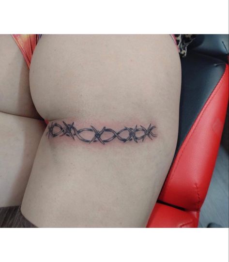 Dirty Tattoo Ideas, Barbed Wire Tattoo, F Tattoo, Barbed Wire Tattoos, Emo Tattoos, Private Tattoos, Chain Tattoo, Small Tats, Mommy Tattoos