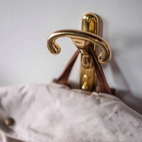 "A retro brass hook with a distinctive shape, Make every corner of your home more beautiful. Here I hope to share more handcrafted products with you to make life more interesting. size: The hook height is 14cm/5.51\" Width is 10.3cm/4.05\" The material of brass will be slowly oxidized, and it will become more retro after the baptism of time. The brass material is forged and has a solid structure and beautiful lines." Brass Coat Hooks, Brass Wall Hook, Wall Clips, Clip Lamp, Vintage Hooks, Brass Hooks, Wall Mounted Hooks, Cottage Renovation, Porch Wall