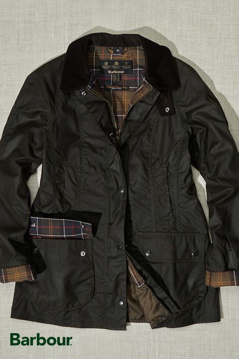 Barbour Winter Defense Jacket, Womens Barbour Jacket, Barbour Jacket Aesthetic, Barbour Coat Outfit, Barbour Wax Jacket Women Outfit, Barbour Women Outfit, Barbour Beadnell Jacket Women, Wax Jacket Outfit Womens, Barbour Aesthetic